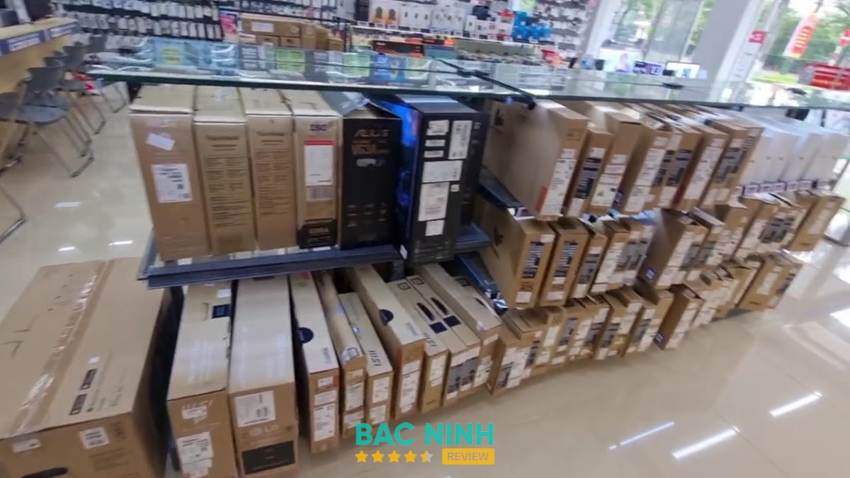 Không gian CellphoneS Bắc Giang