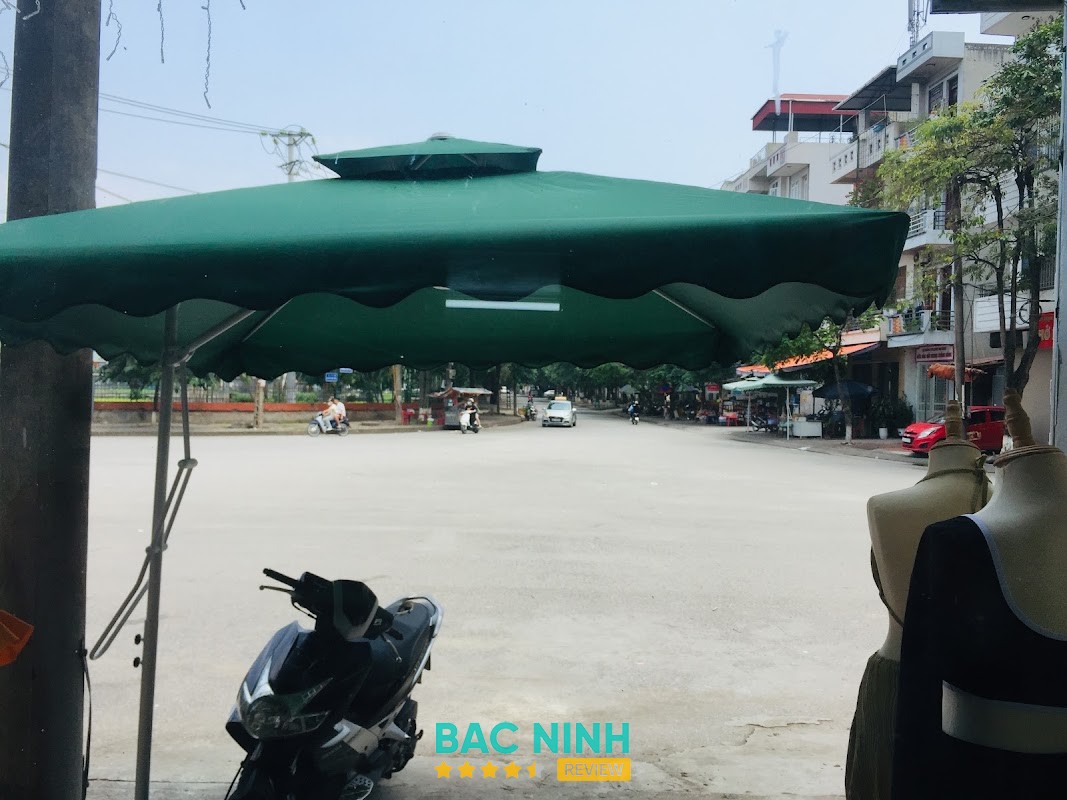 Hưng bơi – hình ảnh 3