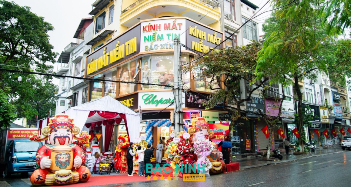 Các mẫu kính tại Niềm Tin Bắc Ninh 648