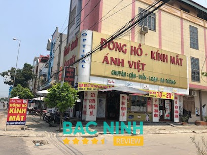 Đồng hồ Kính mắt Ánh Việt Quế Võ
