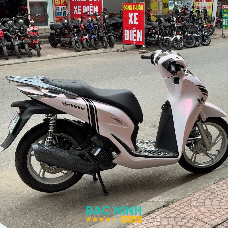 Tâm Decal Dán Xe Đồ Chơi Xe Máy