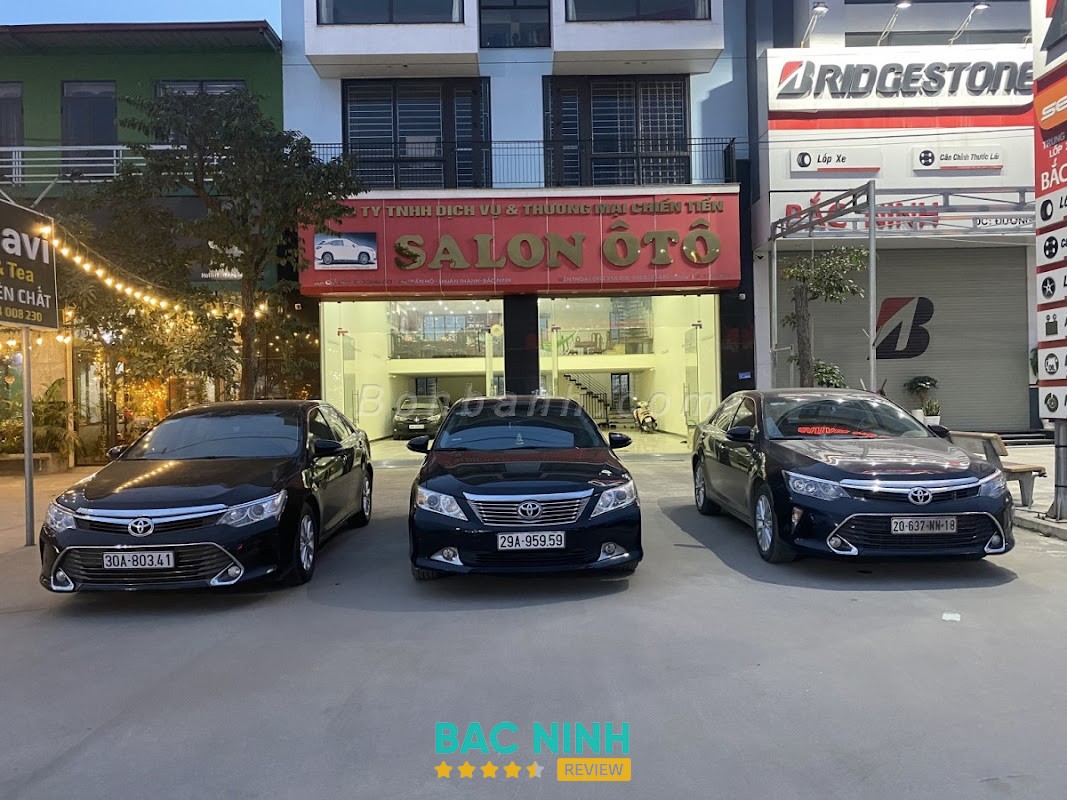 Salon Oto Chiến Tiến