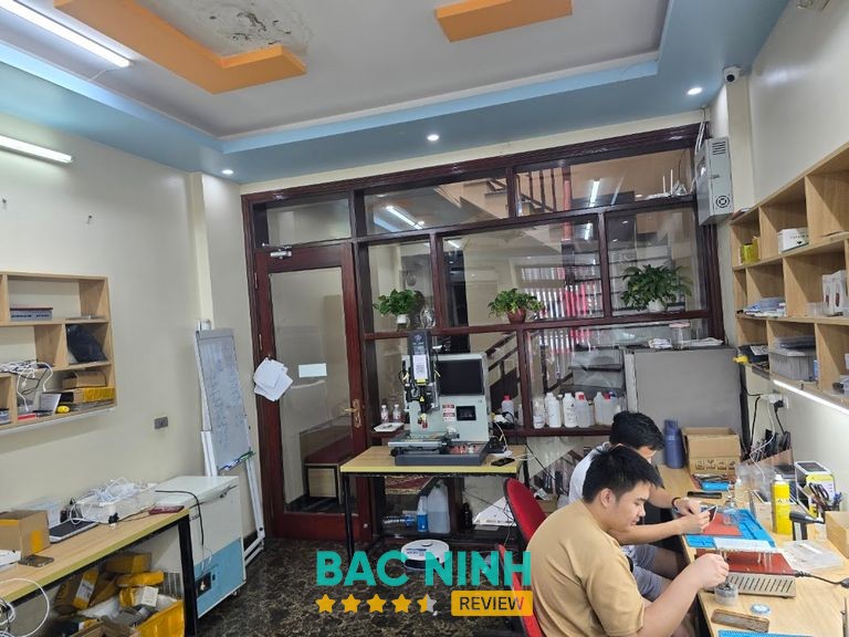 Trung Tâm Bảo Hành Sửa Chữa Samsung - iPhone Chính Hãng hình 3