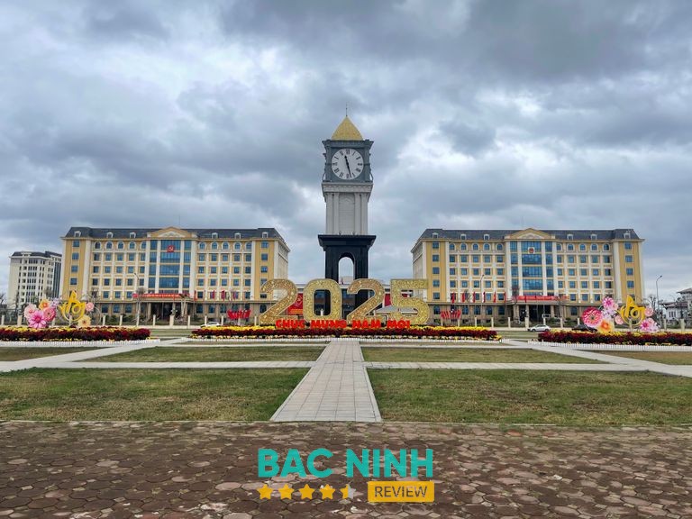 Tháp Đồng Hồ Bắc Giang