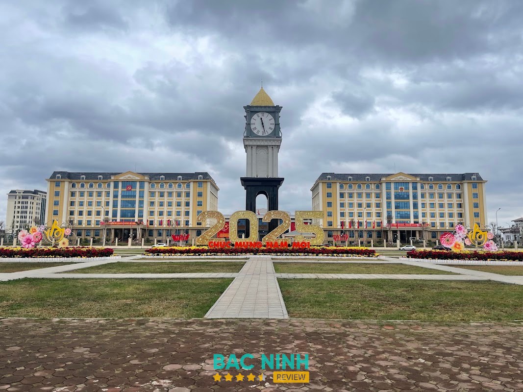 Tháp đồng hồ Bắc Giang
