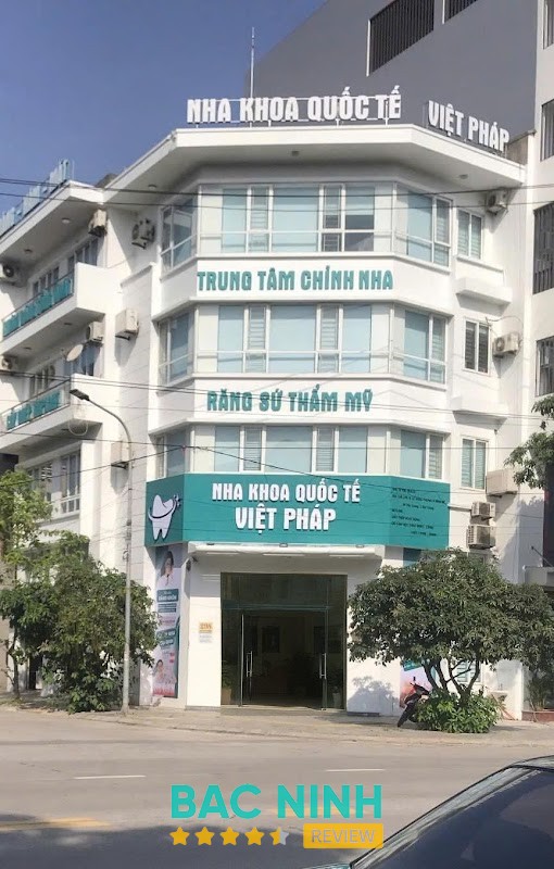 Nha khoa quốc tế Việt Pháp tại Lê Hồng Phong