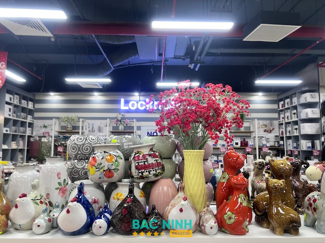 Nhà Sách Tohana Vincom Bắc Giang