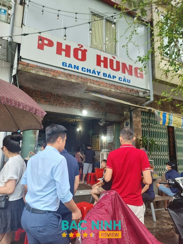 Phở Hùng Gan Cháy
