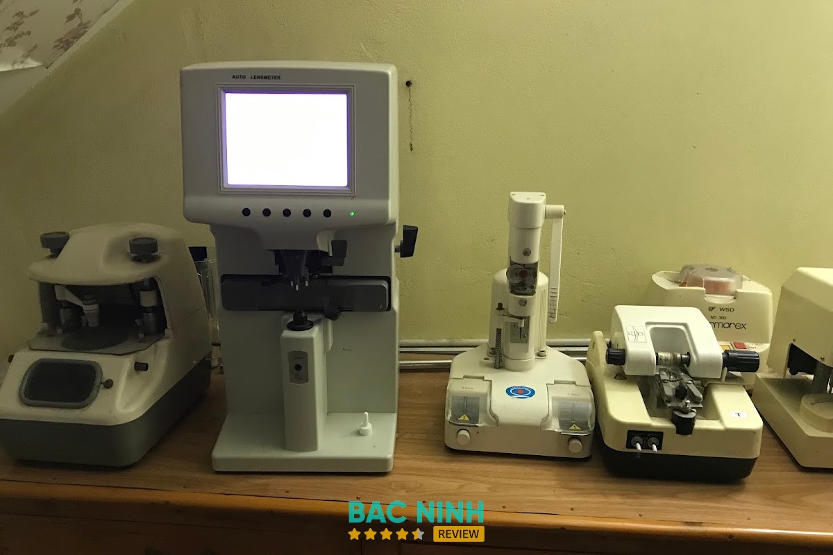 Chuyên Khoa Mắt Bác Sỹ Lợi – hình ảnh 3