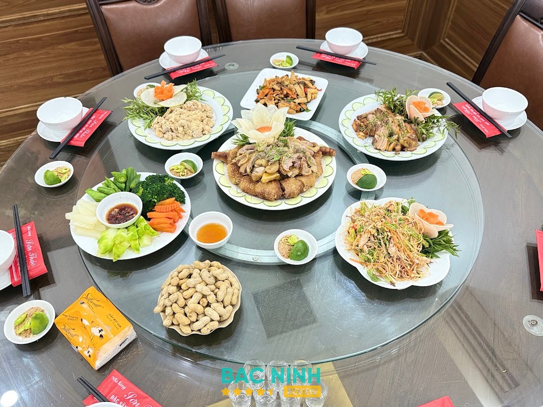 Không gian Nhà Hàng Sơn Thảo