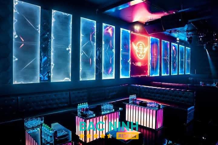 V-HOUSE Lounge – hình ảnh 3