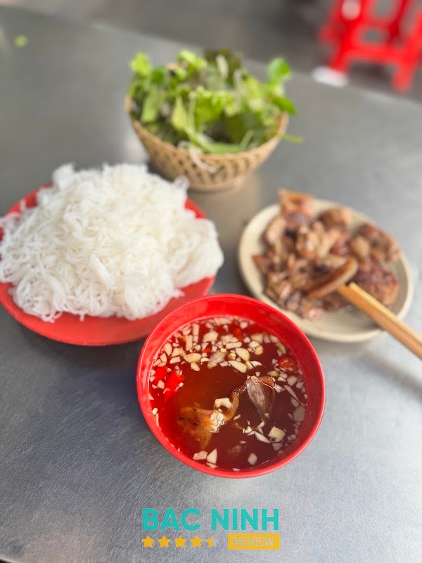 Bún chả Bà Hiếu – hình ảnh 2