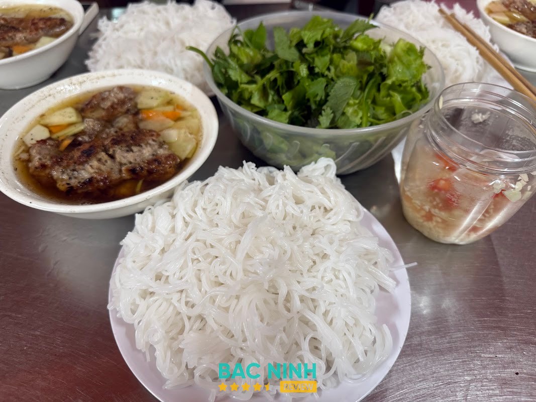Bún chả Bà Mai Từ Sơn Bắc Ninh