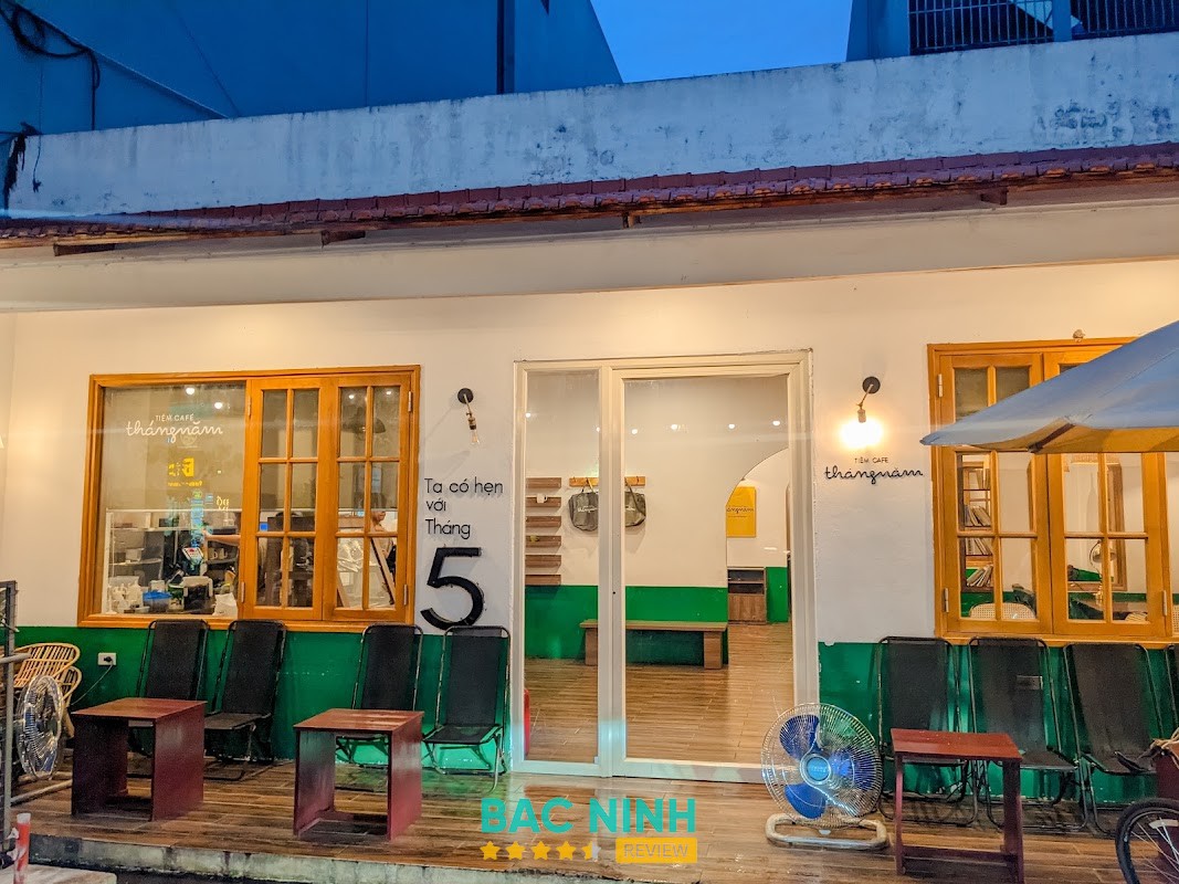 Tiệm Café Tháng 5 Yên Phong