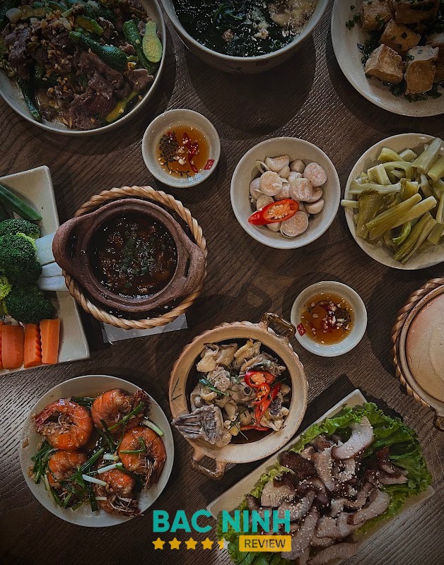 Món Việt tại Cơm Niêu Vị Xưa Nguyễn Văn Cừ