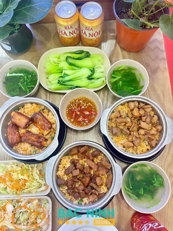 Cơm thố Anh Nguyễn Quế Võ