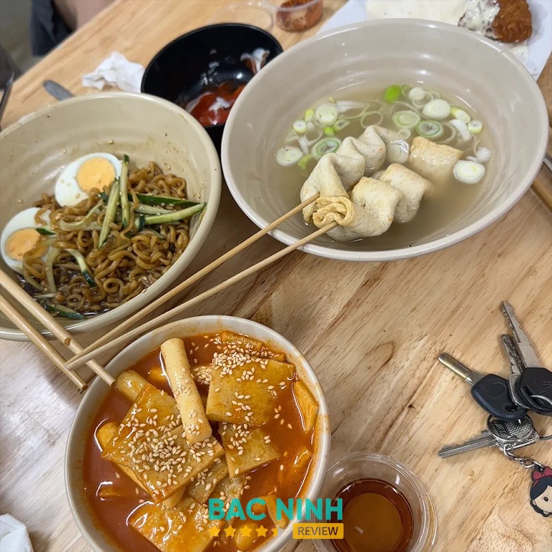 Bếp Giang Tobuki Gà Rán tại Võ Cường