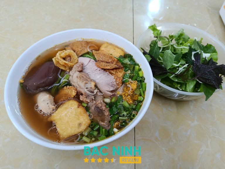Hình ảnh món hủ tiếu tại quán Hồ Ngọc Lân Kinh Bắc