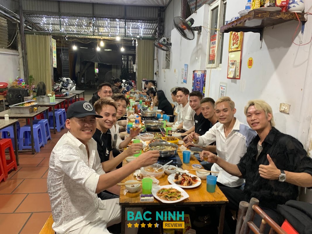 Lẩu ếch Hà Thành Bắc Ninh