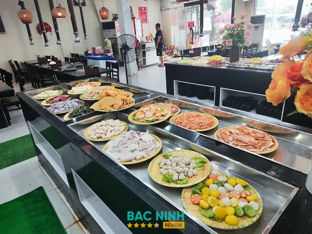 Không gian và món ăn tại Nhà hàng lẩu- nướng không khói