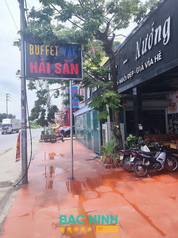 Đồ ăn tại Nhà hàng lẩu- nướng không khói