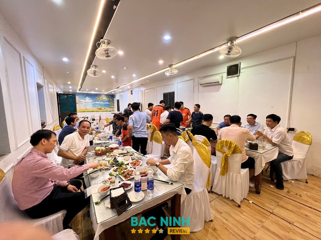 Nhà Hàng Nam Phong hình ảnh 3