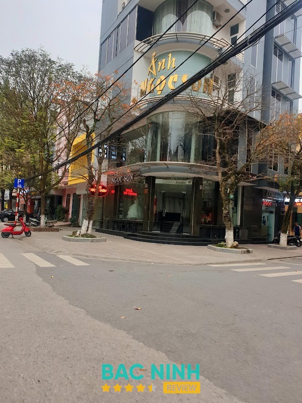 Ảnh Viện Áo Cưới Ngọc Sơn - hình ảnh 3