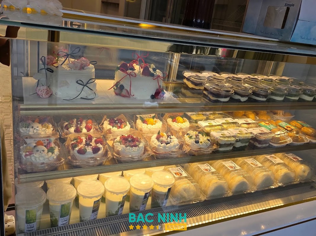 Tiệm bánh Simple Cơ Sở 4 Trần Phú Từ Sơn