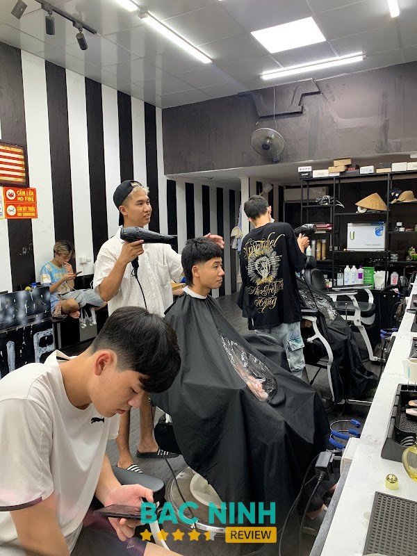 WOLF Barbar Shop - Số 1 Tóc Nam – hình ảnh 2