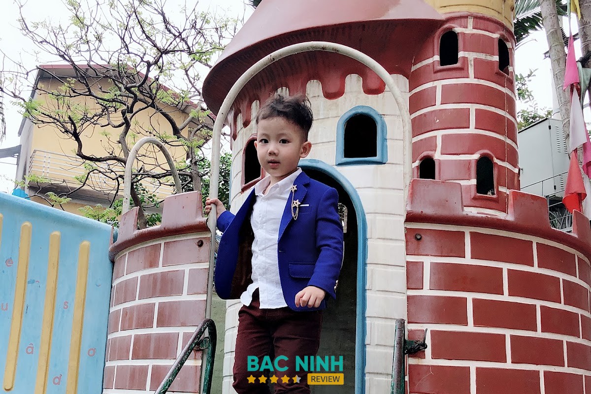 Không gian Nhà May Việt